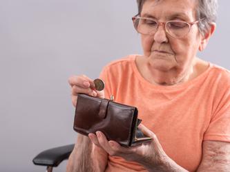 Link to Seniors groups and the banking industry call for a “crack down” on elder financial abuse article